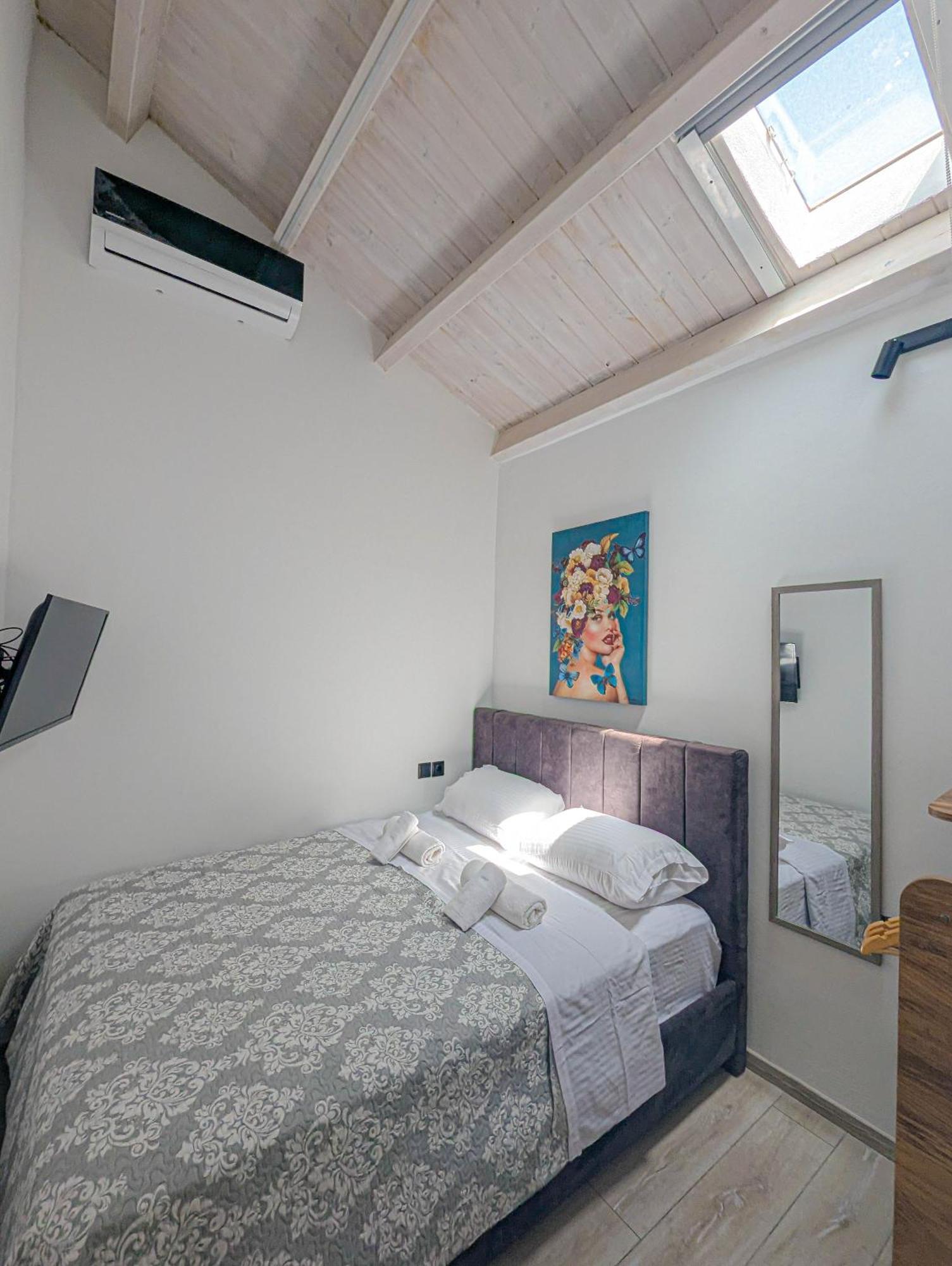Ionian Pearl Apartments And Suites Corfu  Eksteriør billede
